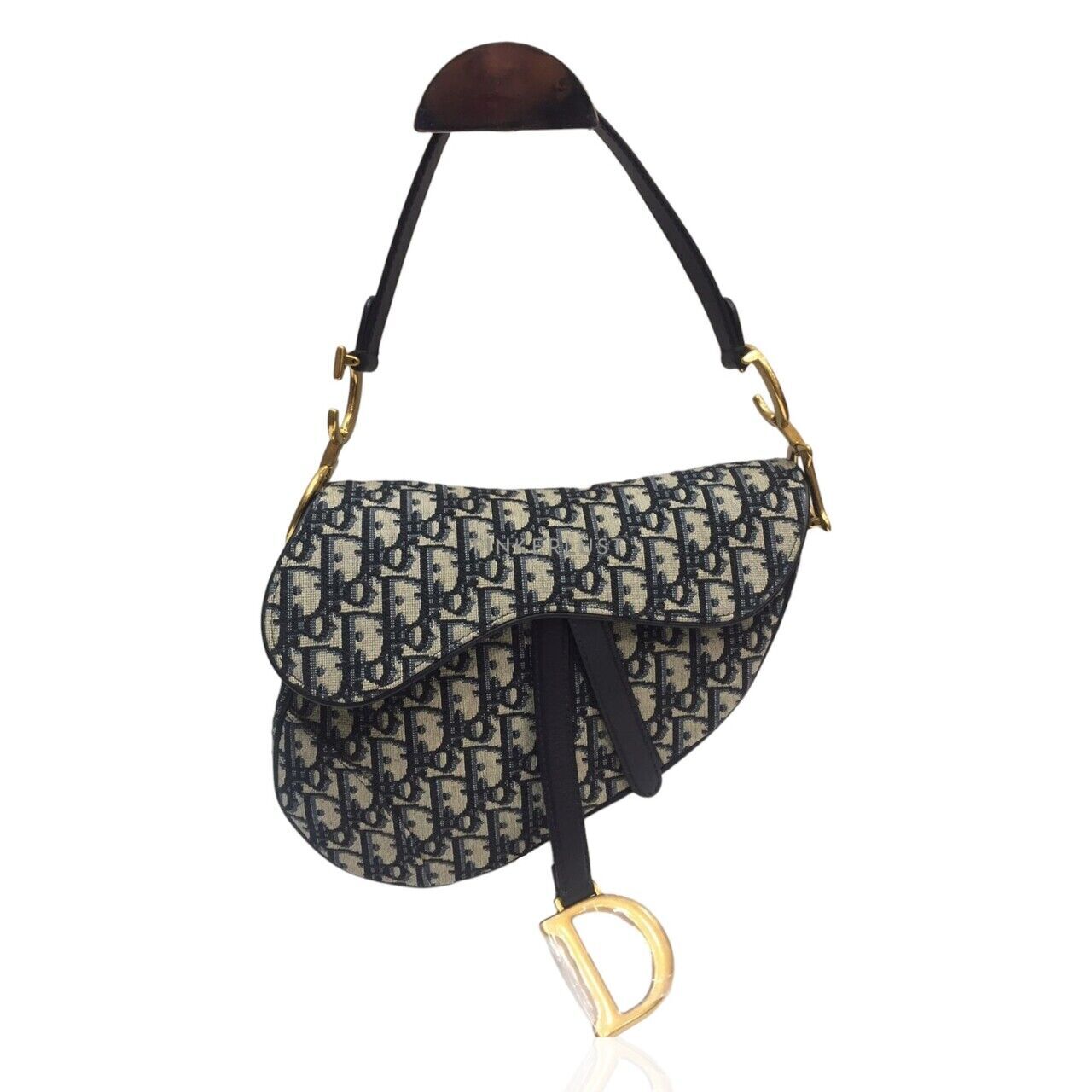 Navy dior bag clearance