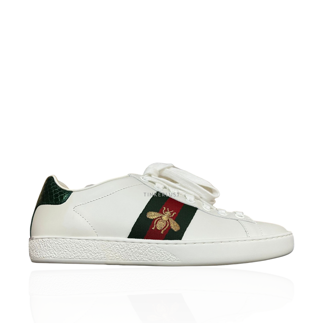 Gucci store embroidered bee