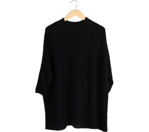 Noir Sur Blanc Black Knit Sweater