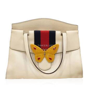 White gucci discount bag with butterfly