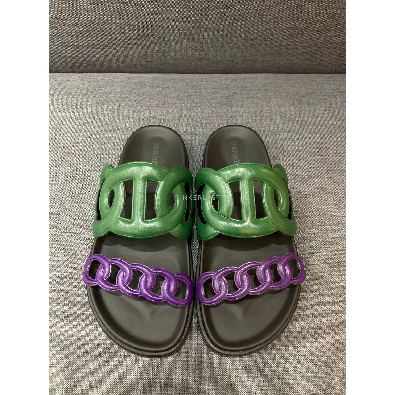 【完売必須】 HERMES Sandales Extra Vert Electrique sepatu sandals Hermes Extra Vert Electrique / Violet Sandals