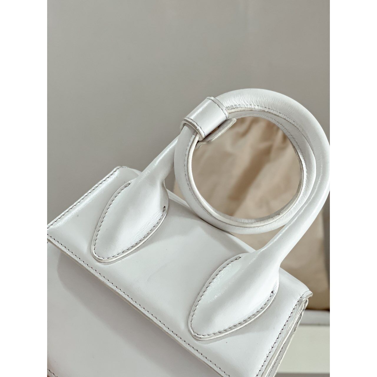 【関税＆送料込み】Jacquemus 'Le Chiquito Noeud' White Cros Le Chiquito Noeud, White White | The Webster