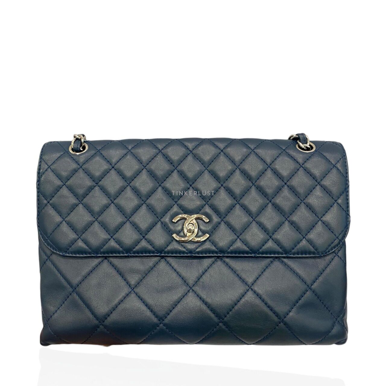 Chanel in the business flap hot sale