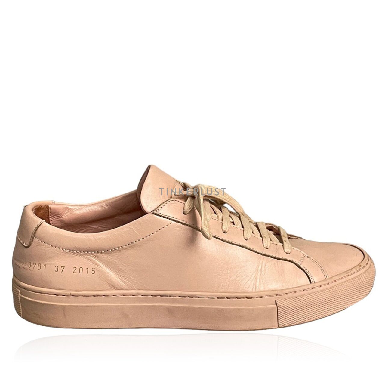 Common projects cheap pink sneakers