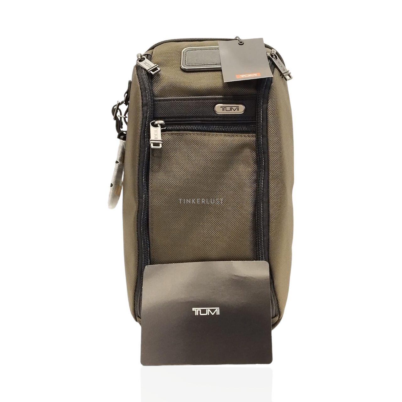 Tumi arrive outlet sling