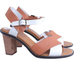 See By Chloe Brown Heels