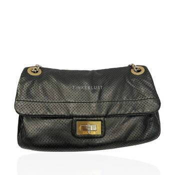 tas shoulder bag Chanel Perforated Drill Flap Bag Black GHW 11 Shoulder Bag Tinkerlust
