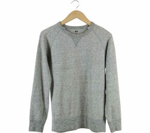 UNIQLO Grey Sweater