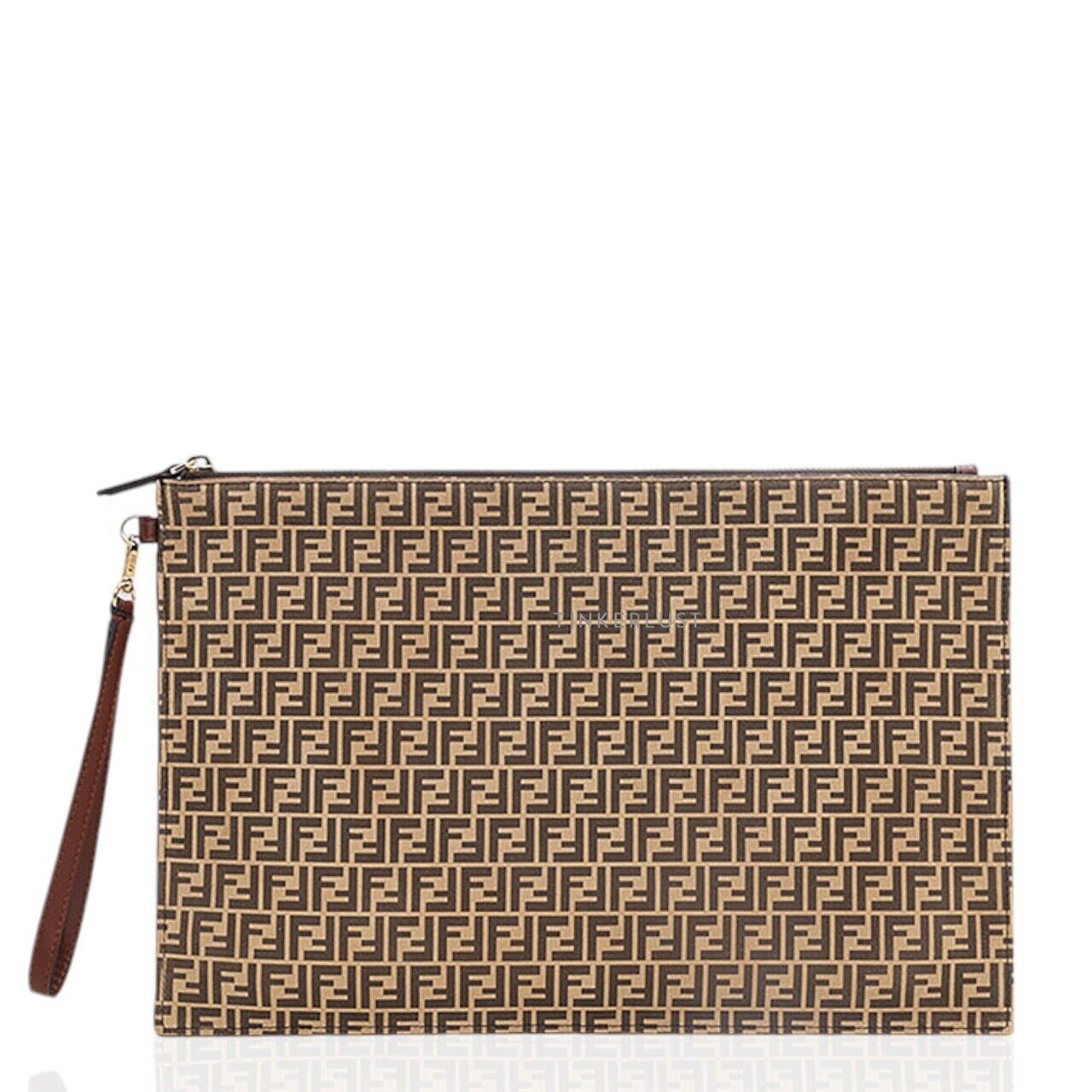 tas clutch Fendi Large FF Logo Flat Pochette in Beige Tobacco Leather with Removable Bracelet Handle Clutch Tinkerlust