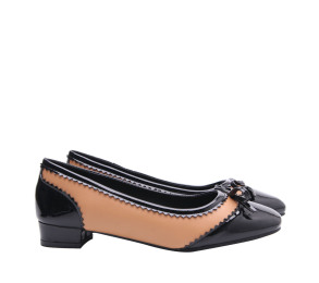 Berrybenka Cordelia Martin Slip On Beige Flats